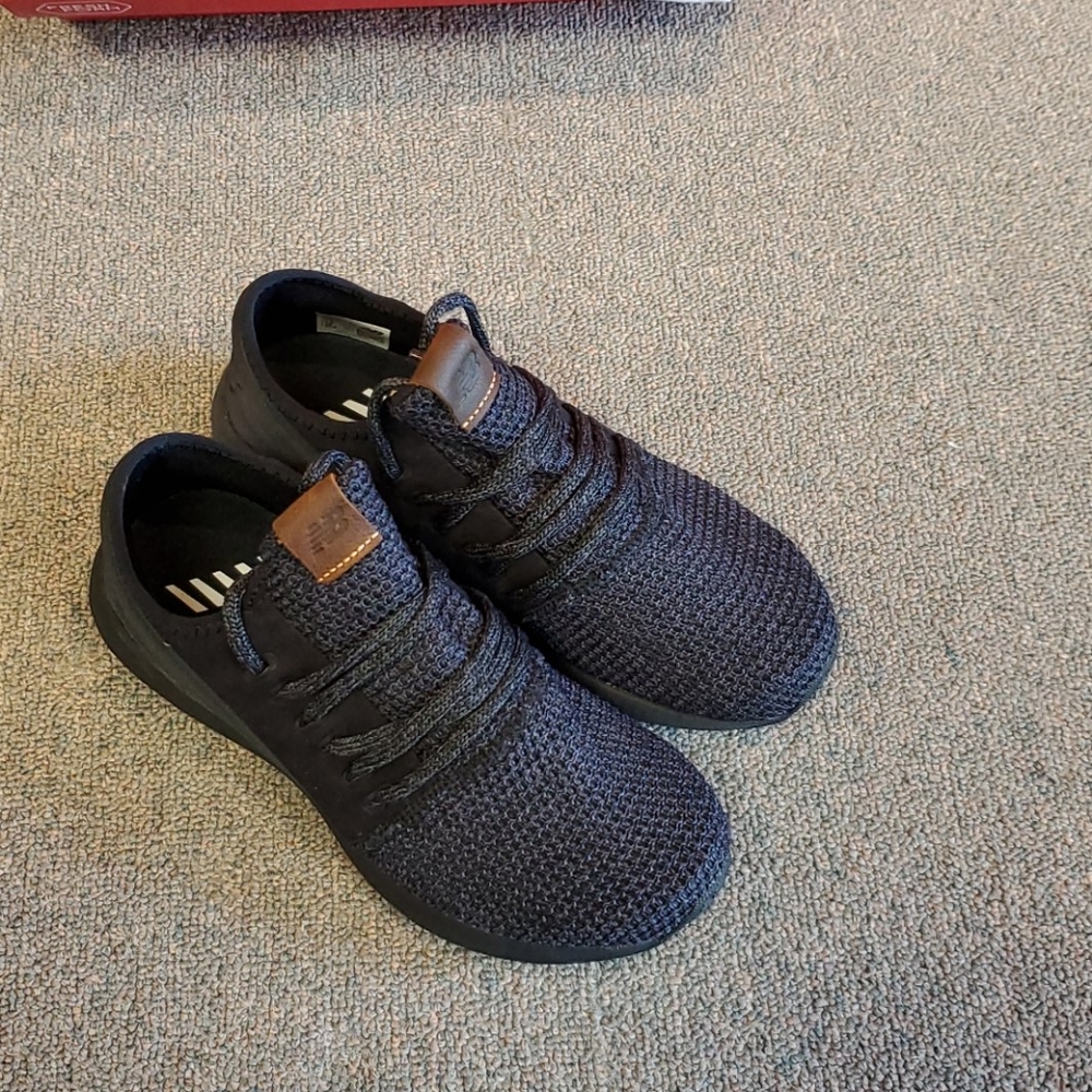 New Balance WCRZDLB2 - Picture 1 of 5